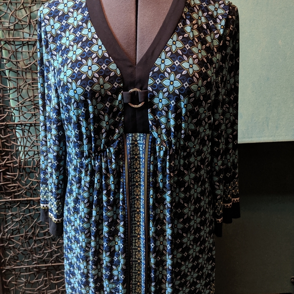 Comfortable top. Never worn